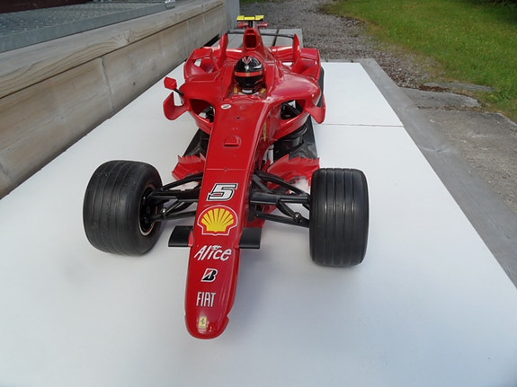 Ferrari F2007 RC 1:7