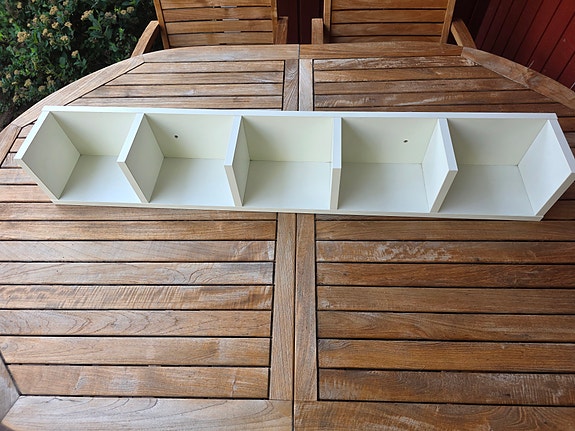 IKEA CD-seinähylly 117,5 cm valkoinen