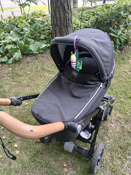 Emmaljunga yhdistelmävaunut musta