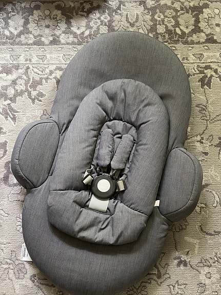 Stokke Steps Bouncer / Newborn set