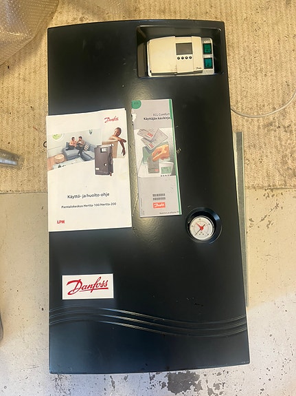 Danfoss Hertta-100/Hertta-200 lämmönjakokeskus