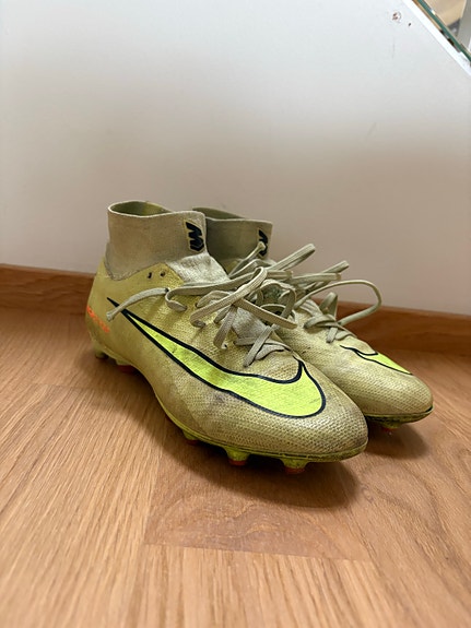 Nike Mercurial jalkapallokengät