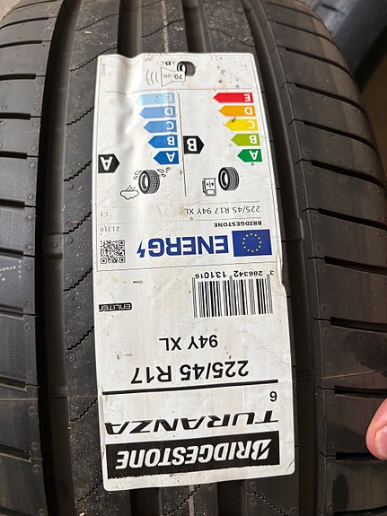 2 kpl Bridgestone Turanza uudet