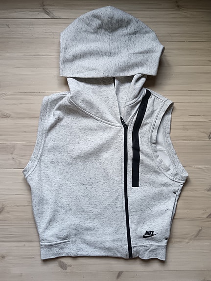 Nike hihaton huppari harmaa koko M