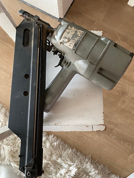 runkonaulain HITACHI