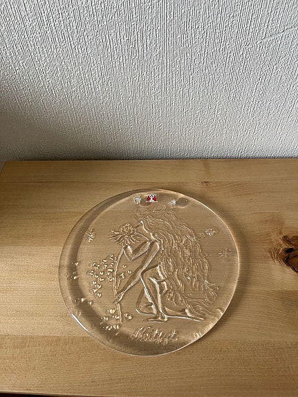 Studiolasi pertunmaan horoskooppi Neitsyt lasikoriste