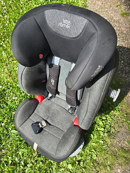 Britax Römer Evolva 1-2-3 turvaistuin koko 36 musta-harmaa