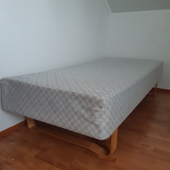 A: runkosänky 80*200 cm