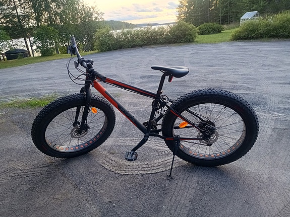 Tunturi Tundra fatbike maastopyörä 26"