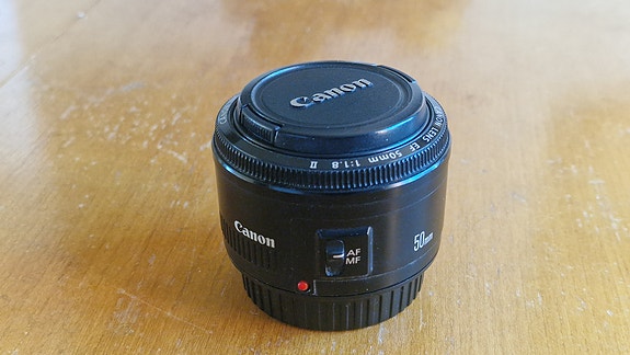 Canon EF 50mm f/1.8 II objektiivi