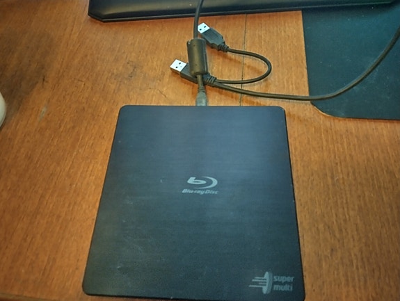 Hitachi-LG BP55EB40 ulkoinen Kirjoittava bluray ja dvd. USB.