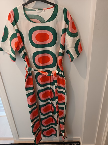 Upea Marimekko mekko, kokomerkintä 44