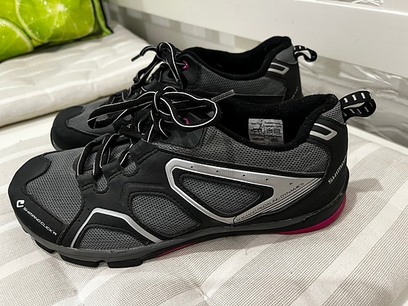 Shimano pyöräilykengät
