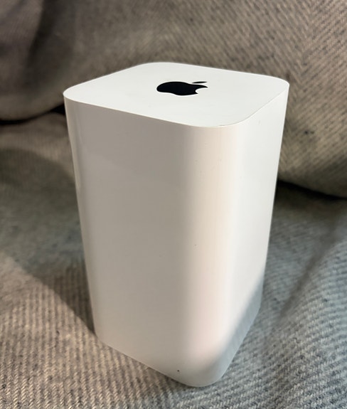 Apple Airport Extreme 6th gen 802.11ac