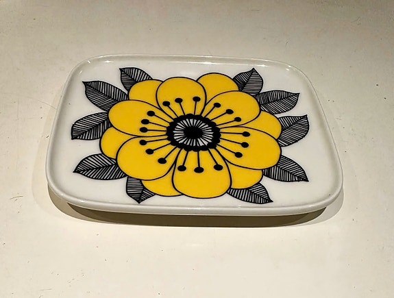 Uusi Marimekko Kestit lautanen
