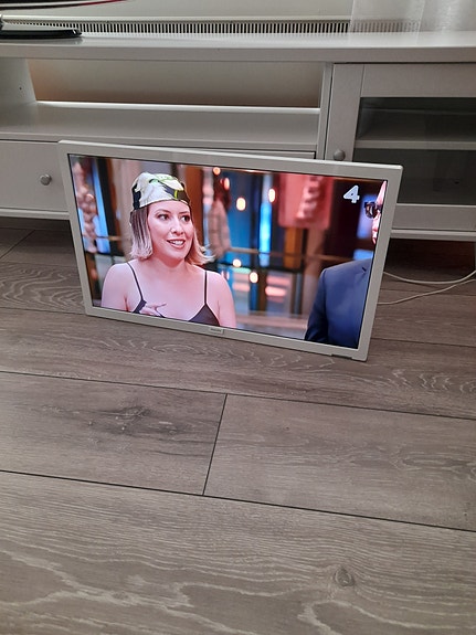 Philips 24PFS5231 24" valkoinen televisio HDMI:llä