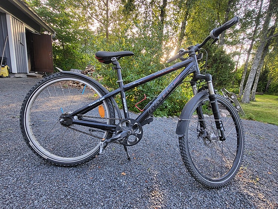 Insera lasten maastopyörä 26" musta