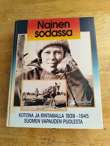 Nainen sodassa -kirja