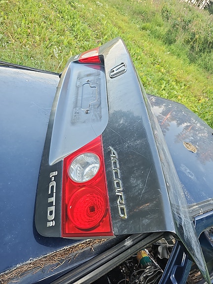 Honda Accord takaluukku 2006 harmaa
