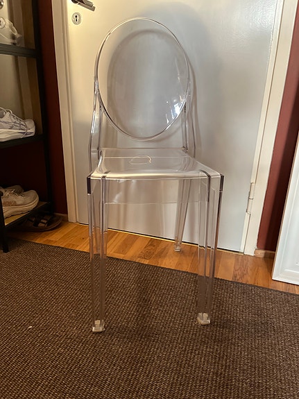 Kartell Victoria Ghost tuoli