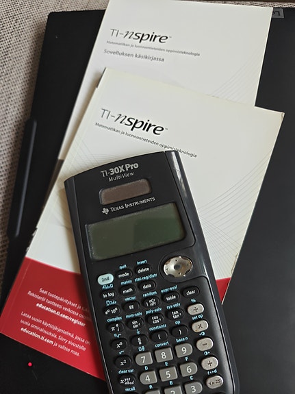 Texas Instruments TI-30X Pro laskin