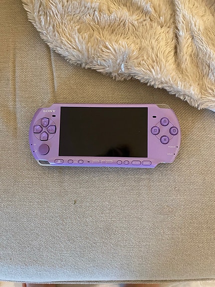 Sony PSP käsikonsoli violetti
