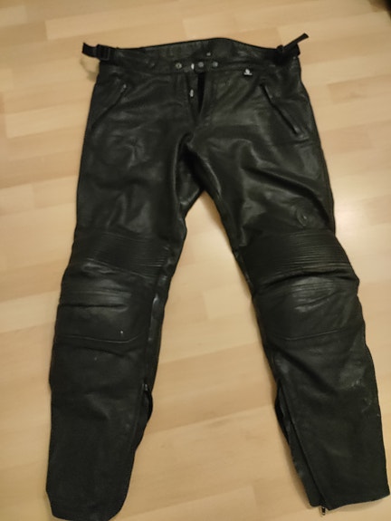 Nahkaiset ajohousut koko Xl musta/ Scott