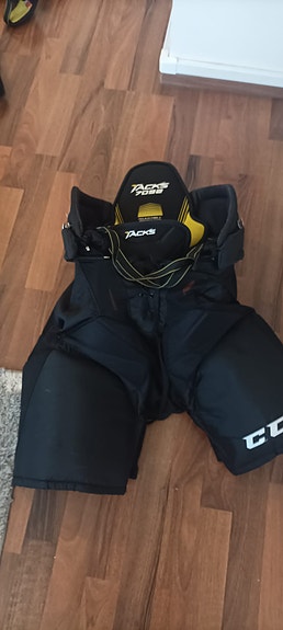 CCM Tacks jääkiekkohousut