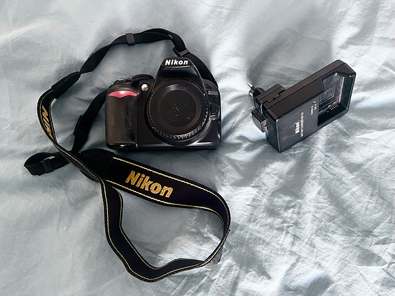 Nikon D3100 järjestelmäkamera