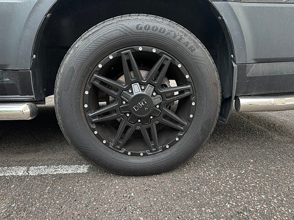 Goodyear EfficientGrip 2 SUV 255/60R18 renkaat vanteilla
