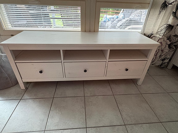 Hemnes tv-taso