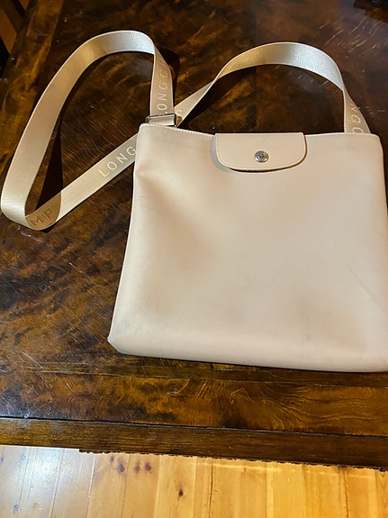 Longchamp olkalaukku