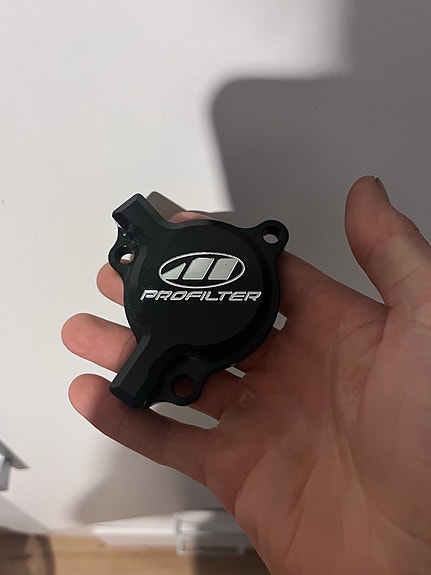 Yamaha yz 450 öljysuodattimen kansi