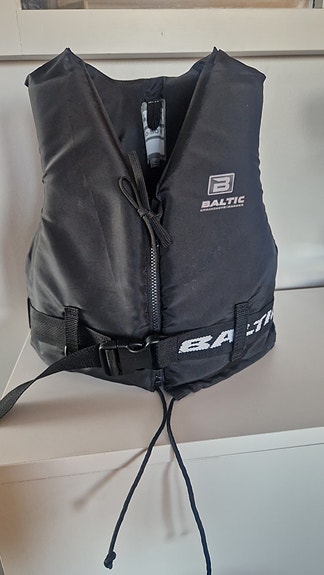 Lasten Baltic pelastusliivit 30–50 kg + heijastinliivi