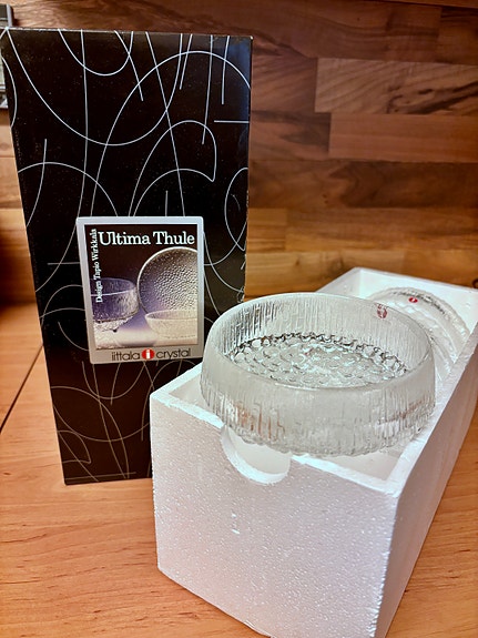 Iittala Ultima Thule lautaset / laakeat kulhot 4 kpl UUDET orig. boxissa