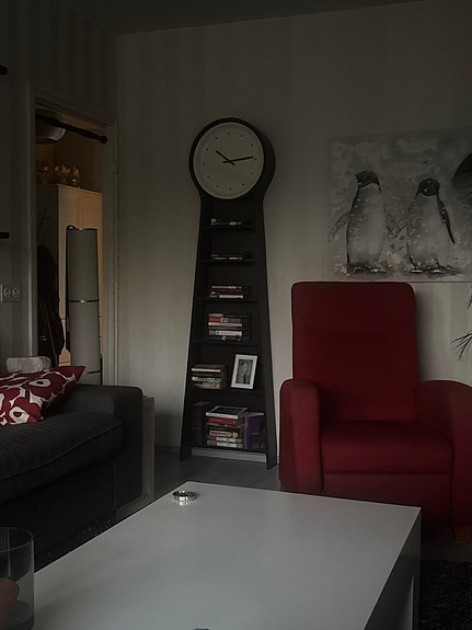 IKEA seinäkello-hylly yhdistelmä musta