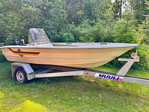 Suvi 4500 S + Suzuki DF20A + Muuli V750 – erittäin vähän käytetty venepaketti