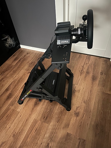 Next Level Racing Wheel Stand 2.0 rattiteline
