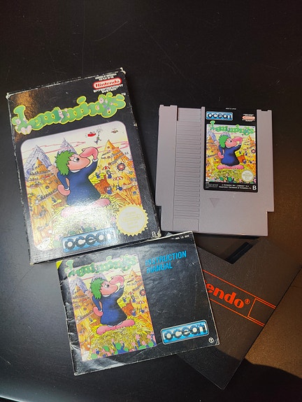 Myydään lemmings peli NES konsolille cib