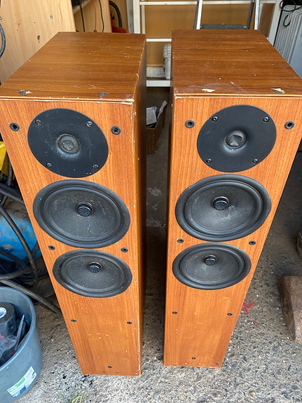 Jamo E850 lattiakaiuttimet 140W 6 ohm