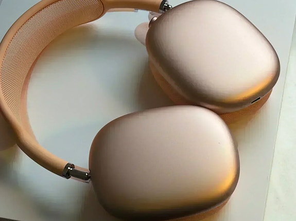 ALE AirPods Max USB-C 2024 - TAKUU 6kk kuin uusi orange