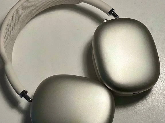 ALE AirPods Max USB-C 2024 - TAKUU 6kk kuin uusi