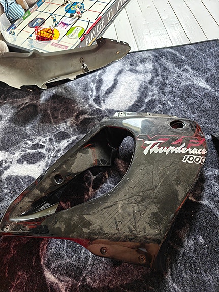 Yamaha yzf1000r thunderace katteet