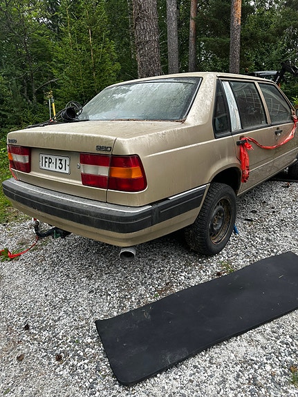 Volvo 960 purettavana