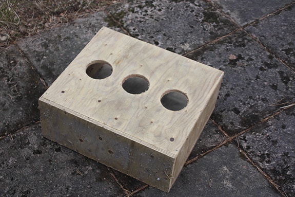Vanerikotelo  auton kaiuttimille