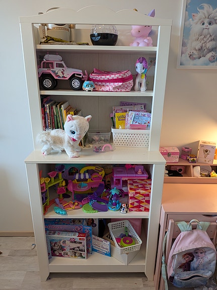 IKEA lasten kirjahylly / leluhylly valkoinen