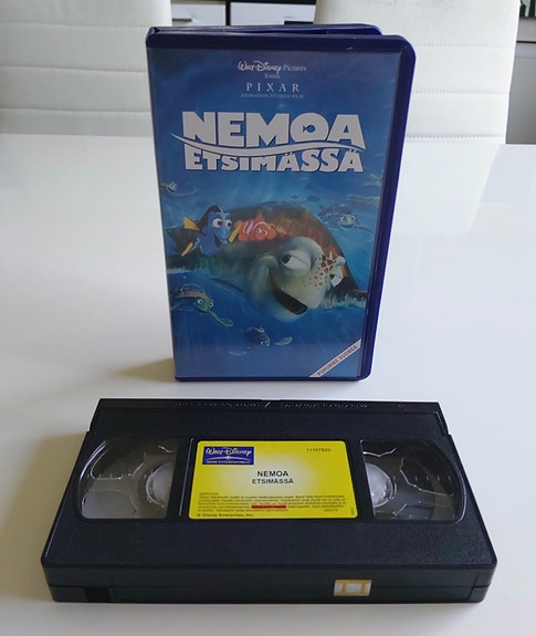 Nemoa etsimässä VHS (Disney / Pixar) – Suomeksi