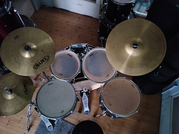 Mapex rumpusetti Q-series soittovalmiina