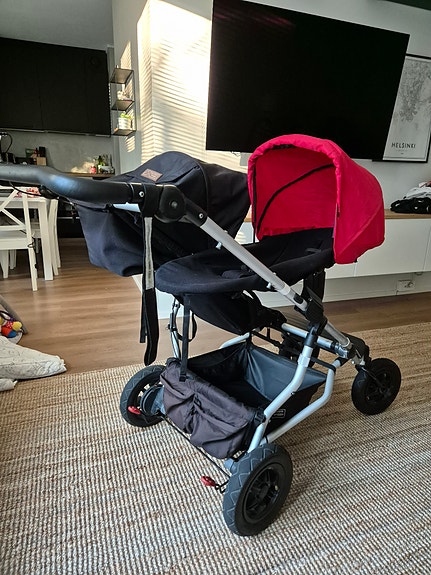Mountain Buggy duet sisarusrattaat