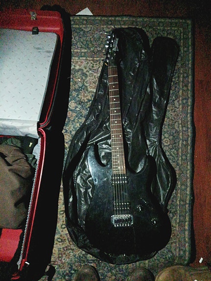 Ibanez g10 sähkökitara